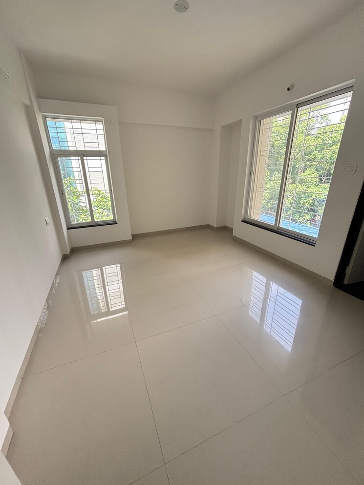 Room, galore-park 3 Bedroom 1500 Sq.Ft. Apartment In Bavdhan Pune 8963659