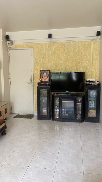Furnished Amenities in 2 BHK Apartment at Shardha Heights, Bavdhan – for Rent