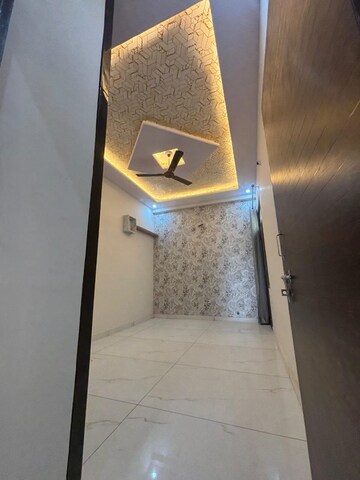 Building Lobby in 4 BHK Independent House at Govind Sarover, Hathoj – for Sale