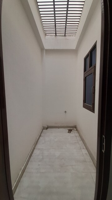  2 BHK Apartment at Amrapali Dream Valley, Tech Zone 4 Greater Noida – for Rent