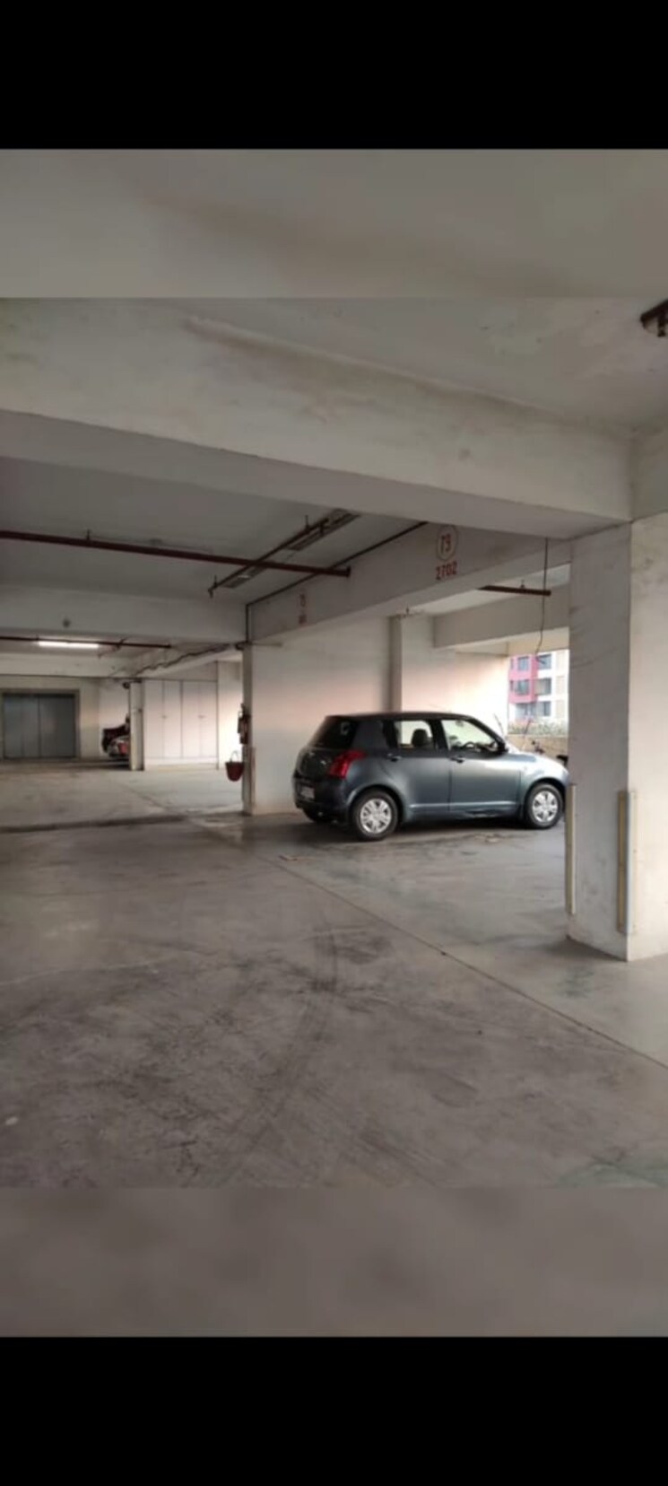  Parking, narang-dadar-garden 3 Bedroom 2300 Sq.Ft. Apartment In Dadar East Mumbai 8963781