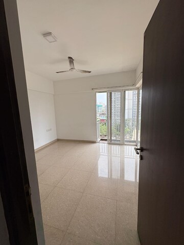 Room in 3 BHK Apartment at Lodha Crown Quality Homes, Majiwada – for Rent