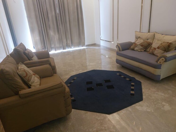 Living Room, dlf phase ii 3 Bedroom 270 Sq.Ft. Builder Floor In Dlf Phase ii Gurgaon 8963823