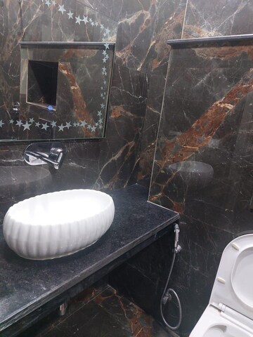 Bathroom in 3 BHK Builder Floor at Dlf Phase ii – for Rent