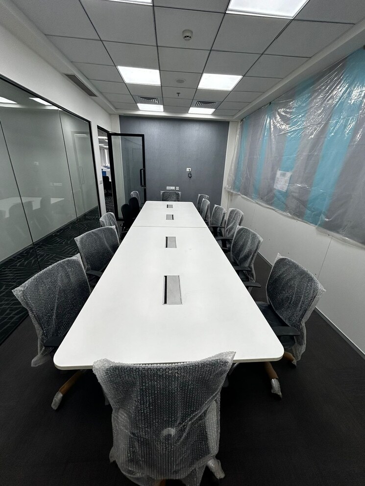 Team Area, vijay nagar Commercial Office Space 2200 Sq.Ft. In Vijay Nagar Indore 8963630