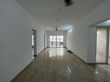 Room in 2 BHK Apartment at Vascon Forest County, Kharadi – for Sale