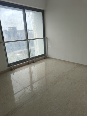Room in 2 BHK Apartment at Lodha The Park, Worli – for Rent