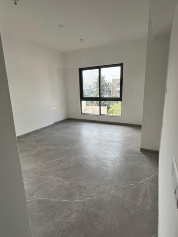 2 BHK Apartment For Rent in Roshan Milestone, Tathawade