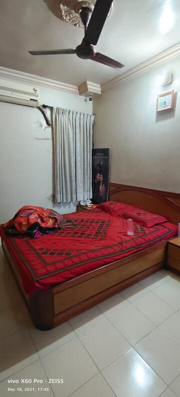Bedroom in 1 BHK Apartment at Somwar Peth – for Sale