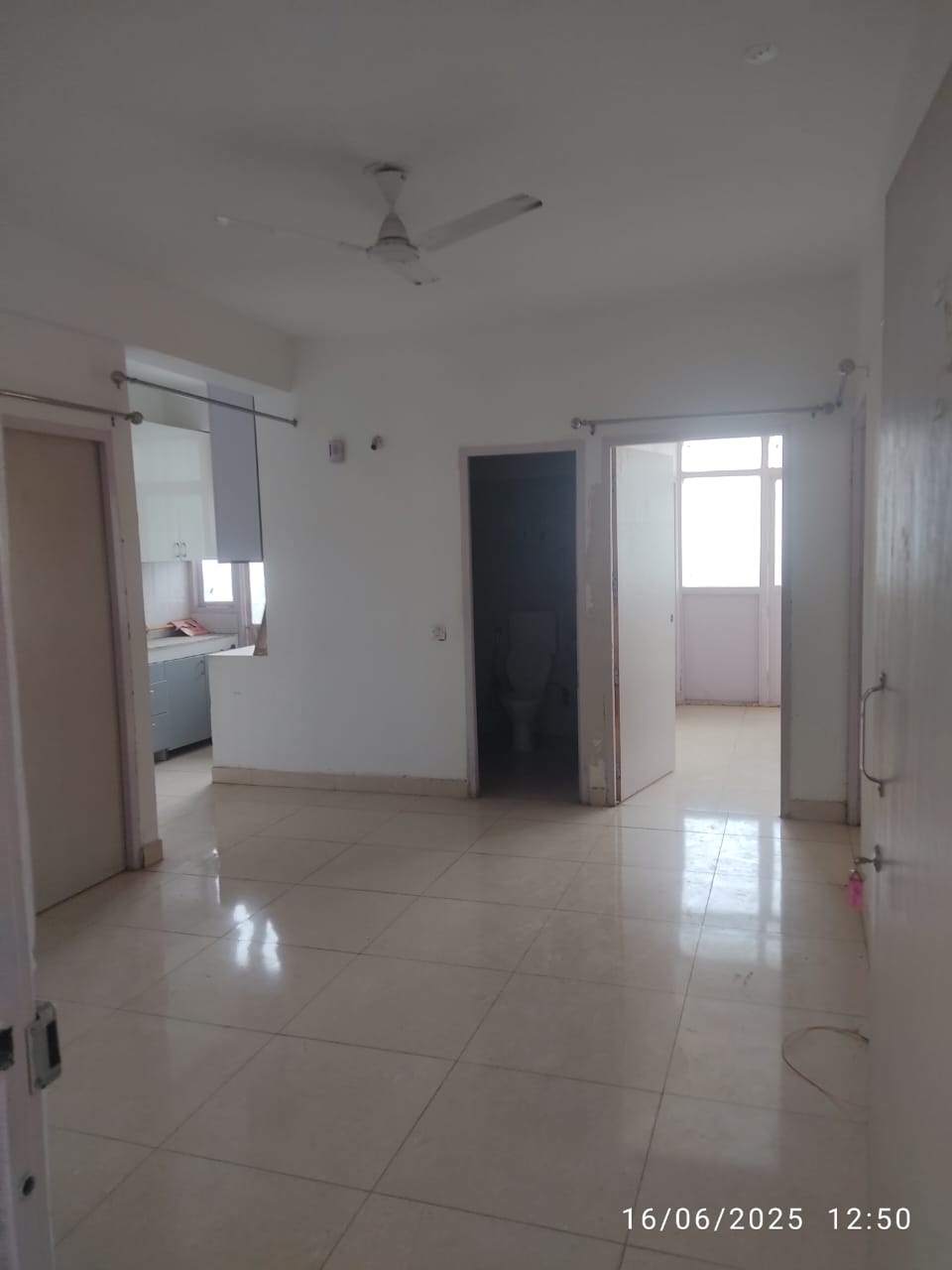 2 BHK Apartment For Rent in Sarvome Shree Homes