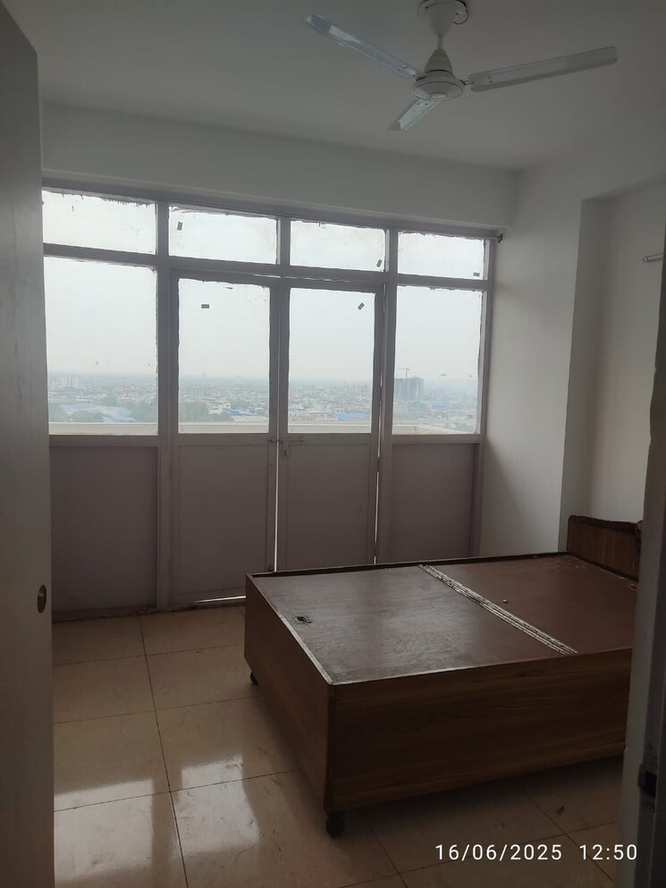 Room, sarvome-shree-homes 2 Bedroom 1000 Sq.Ft. Apartment In Sector 45 Faridabad 8964076