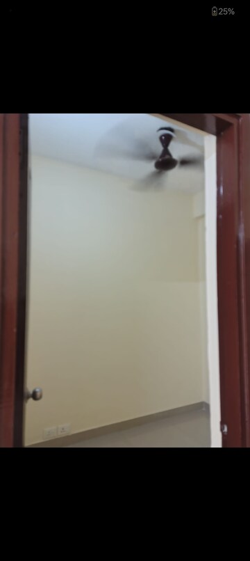 Room in 3 BHK Apartment at VVIP Addresses, Raj Nagar Extension – for Rent