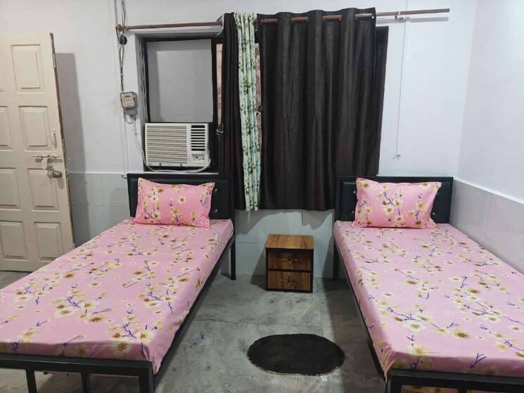 Bedroom, andheri east Pg For Boys & Girls In Andheri East 8964216
