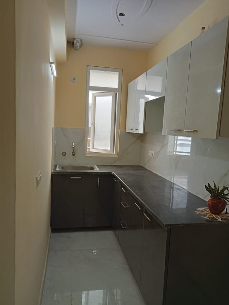 Kitchen, sector 1 2 Bedroom 1050 Sq.Ft. Builder Floor In Sector 1 Noida 8964235