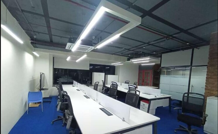 Team Area, old palasia Commercial Office Space 2000 Sq.Ft. In Old Palasia Indore 8964261