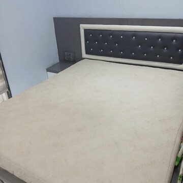 Bedroom in 3 BHK Apartment at Shree Samarth Heights, Ghansoli Sector 15 – for Rent