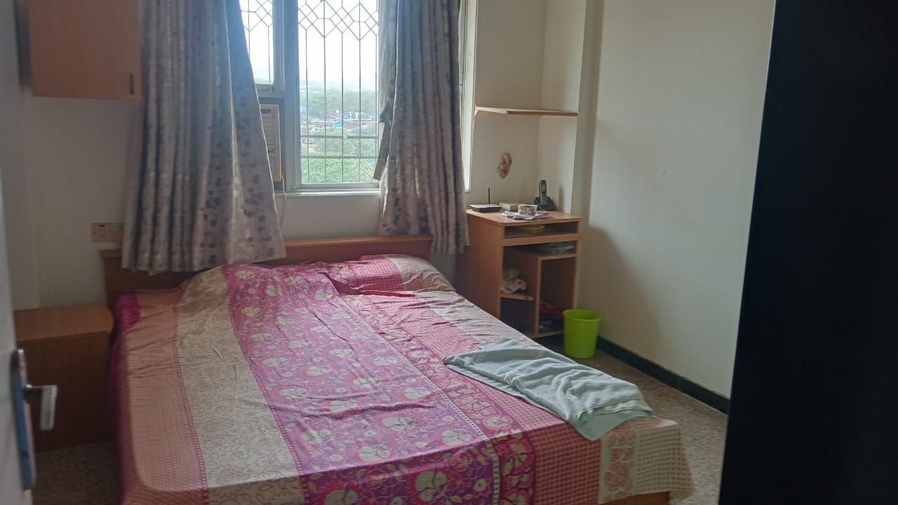 2 BHK Apartment For Rent in Swapnalok Towers