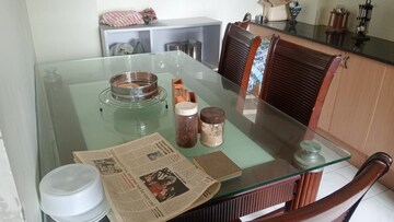 Furnished Amenities in 2 BHK Apartment at Swapnalok Towers, Malad East – for Rent