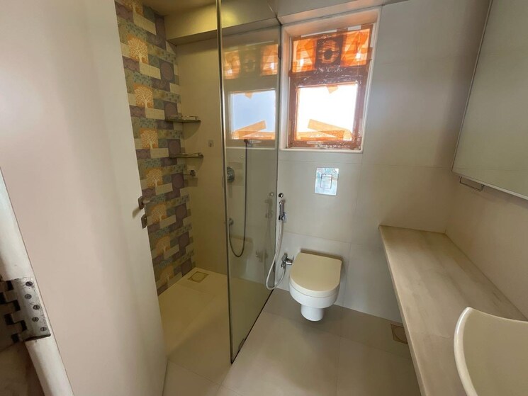 Bathroom, cosmos-majestic 2 Bedroom 990 Sq.Ft. Apartment In Prabhadevi Mumbai 8964337