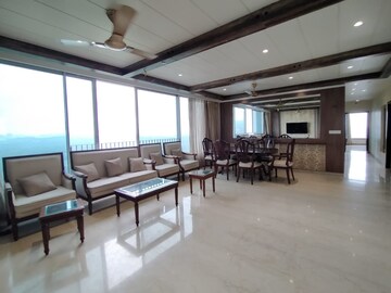 Gym in 3 BHK Apartment at Oberoi Realty Esquire, Goregaon East – for Sale