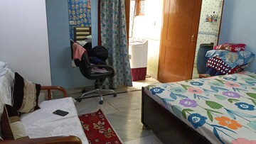 Bedroom in 1 BHK Builder Floor at Vaishali Sector 5 – for Rent