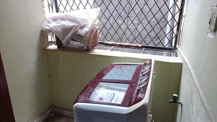 Balcony, vaishali sector 5 1 Bedroom 550 Sq.Ft. Builder Floor In Vaishali Sector 5 Ghaziabad 8964430