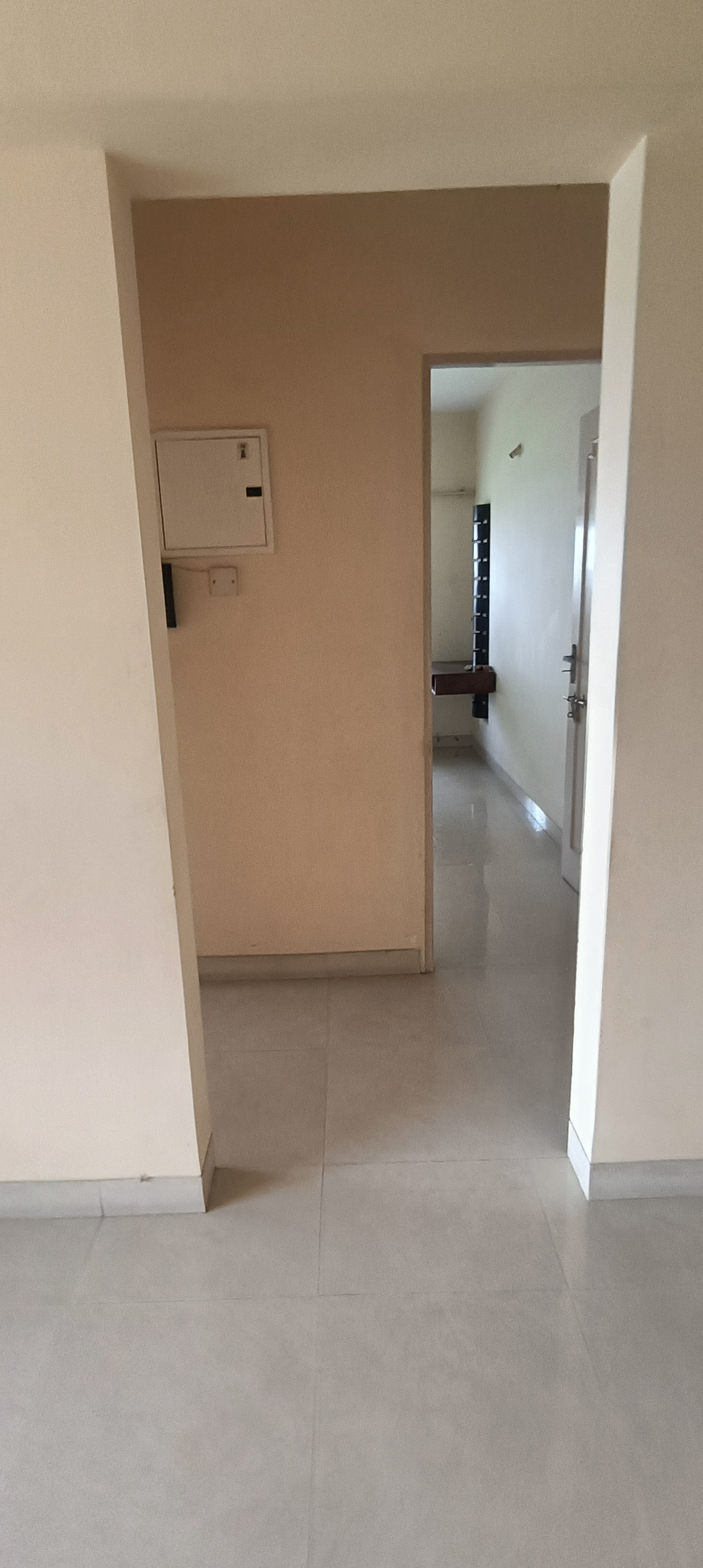 2 BHK 950 Sq.Ft. Apartment in Lokhandwala Whispering Palms