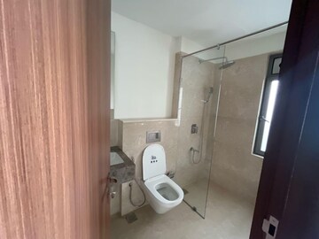 Bathroom in 2.5 BHK Apartment at Mahalaxmi – for Rent