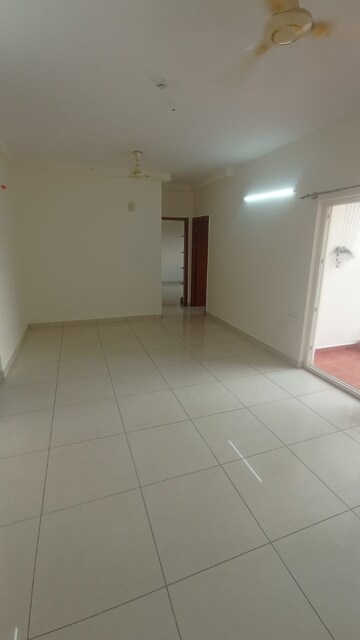 Room in 2 BHK Apartment at Prestige Gulmohar, Horamavu – for Rent