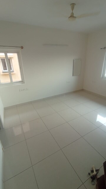 Room in 2 BHK Apartment at Prestige Gulmohar, Horamavu – for Rent