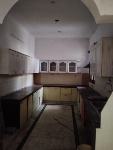Kitchen in 3 BHK Independent House at Sector 46 – for Rent