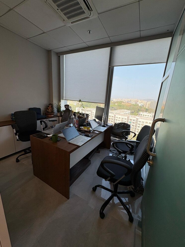 Team Area, andheri east Commercial Office Space 1630 Sq.Ft. In Andheri East Mumbai 8964421