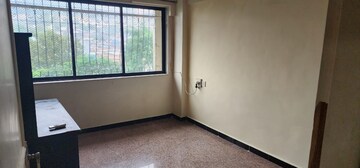 Room in 2 BHK Apartment at Group Seven Rushi Heights, Goregaon East – for Rent