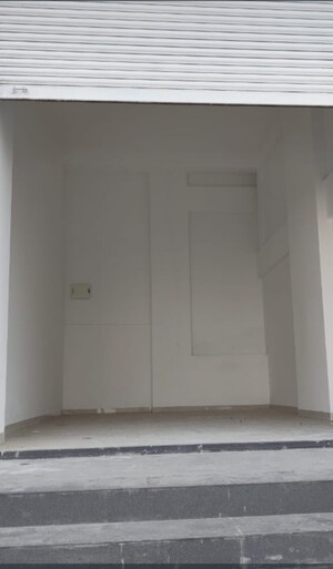  Shop For Sale in Sus