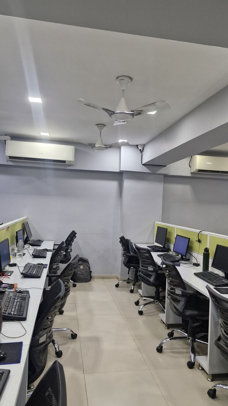 Team Area, shivalik-satyamev Commercial Office Space 1652 Sq.Ft. In Bopal Ahmedabad 8964420
