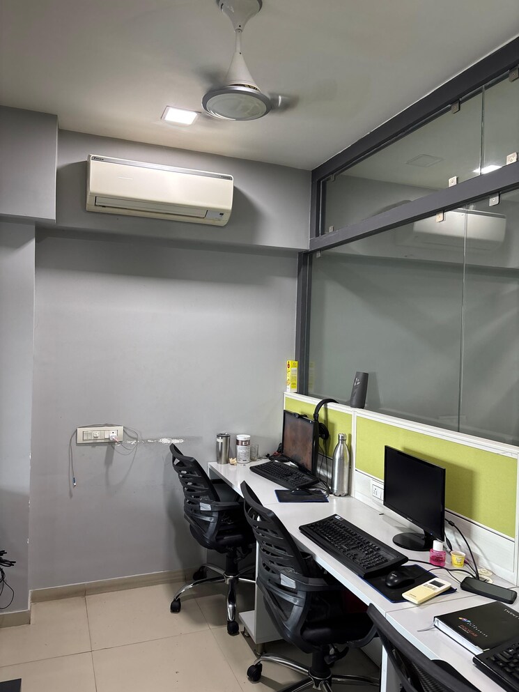 Team Area, shivalik-satyamev Commercial Office Space 1652 Sq.Ft. In Bopal Ahmedabad 8964420