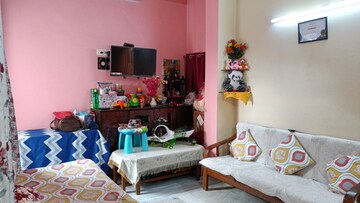 Living Room in 1 BHK Builder Floor at Vaishali Sector 5 – for Rent