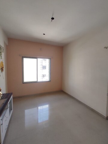 Room in 1 BHK Apartment at Nasik Road – for Sale