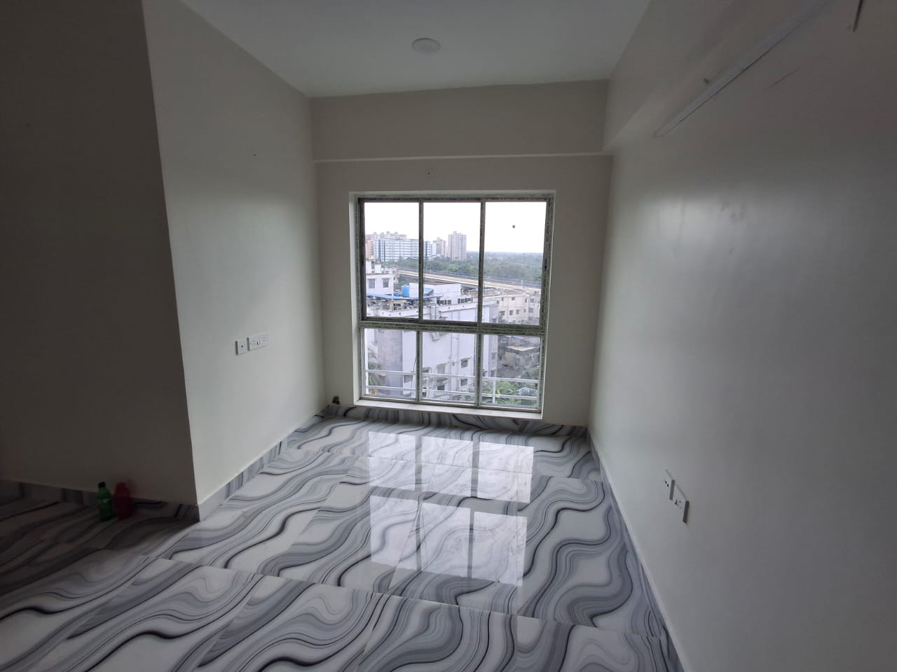 2 BHK Apartment For Rent in TPJ Lux Insignia