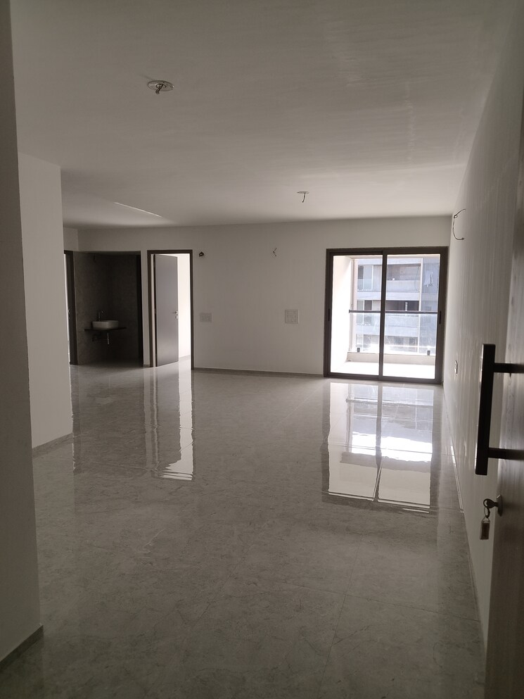 Room, vesu 3 Bedroom 2450 Sq.Ft. Apartment In Vesu Surat 8964534