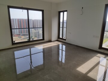 Room in 3 BHK Apartment at Vesu – for Rent