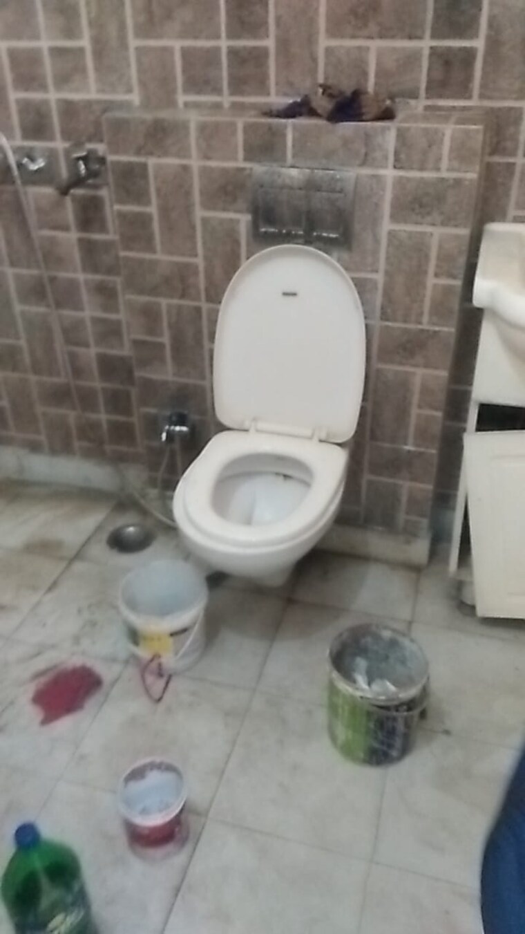 Bathroom, sector 1 vaishali 3 Bedroom 1340 Sq.Ft. Builder Floor In Sector 1 Vaishali Ghaziabad 8964549