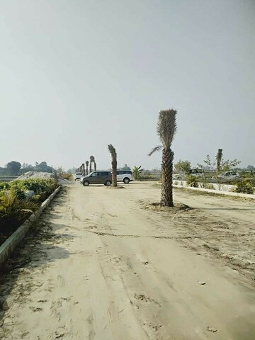  Plot – Exterior View View at Agra Expressway - for Sale