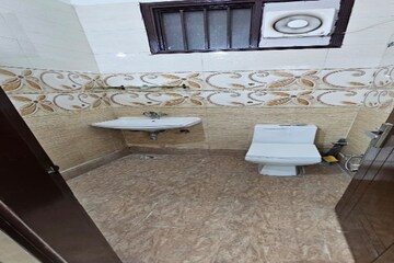 Furnished Amenities in 2 BHK Builder Floor at Niti Khand I – for Rent