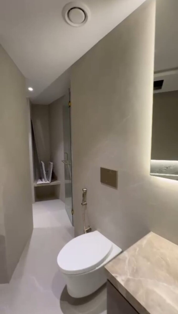 Bathroom, lodha-world-view 4 Bedroom 1900 Sq.Ft. Apartment In Worli Mumbai 8964564