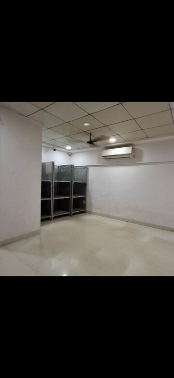 Room in  Shop at HDIL Dheeraj Regency, Borivali East – for Rent