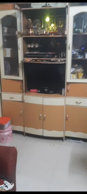 Furnished Amenities in 1 BHK Apartment at Matunga West – for Sale