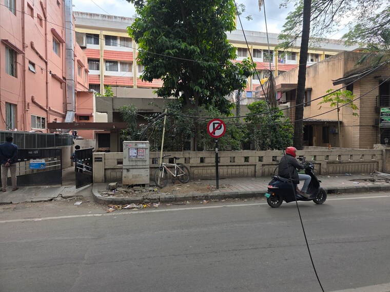  Parking, indiranagar 3 Bedroom 2500 Sq.Ft. Independent House In Indiranagar Bangalore 8964626
