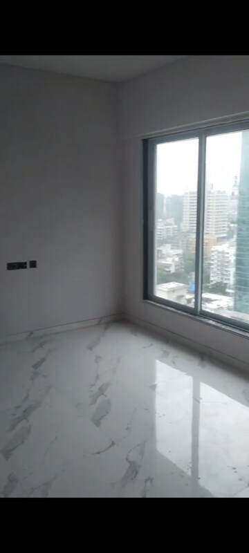Room in 1 BHK Apartment at Dadar West – for Sale