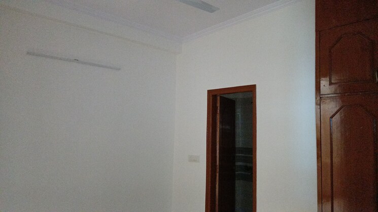 Room, vaishali sector 5 3 Bedroom 1350 Sq.Ft. Builder Floor In Vaishali Sector 5 Ghaziabad 8964703